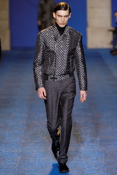Look 35